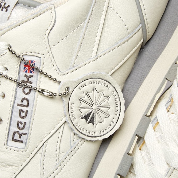COPY - Reebok Classic Leather 1983 // NEW + WITH TAGS - Picture 4 of 7